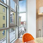 Stylish 1br Kalaranna, Walk To Old Town, Port, Cafes * 탈린
