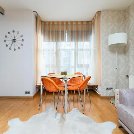 Stylish 1br Kalaranna, Walk To Old Town, Port, Cafes Apartment Tallinn