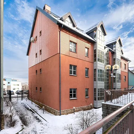 Stylish 1br Kalaranna, Walk To Old Town, Port, Cafes Apartman *