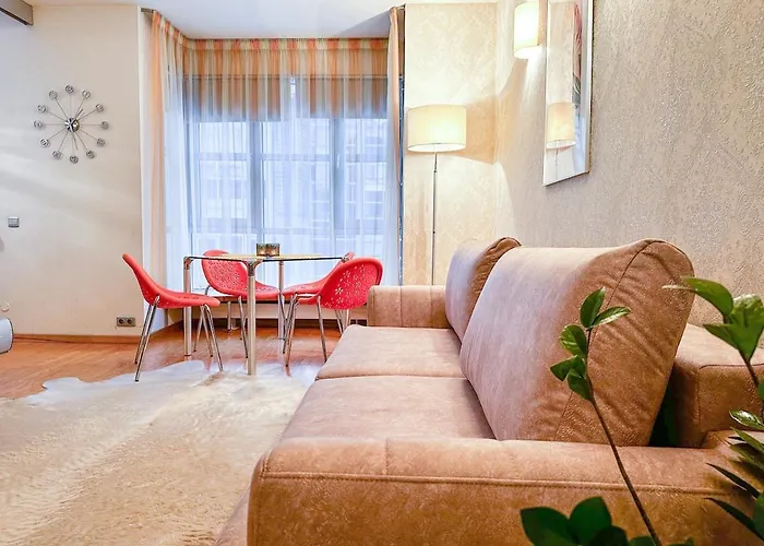 아파트 Stylish 1br Kalaranna, Walk To Old Town, Port, Cafes *