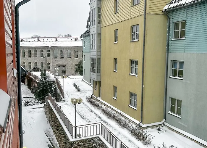 Stylish 1br Kalaranna, Walk To Old Town, Port, Cafes 公寓 塔林